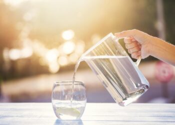 benefits of drinking water الطرق الصحيحة لشرب المياه لتجنب مخاطرها