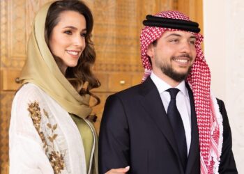 000 4 تفاصيل إطلالة الملكة رانيا والعروس السعودية في خطوبة ولي عهد الأردن