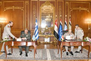 FB IMG 1661954621510 1 رئيس الأركان: التعاون العسكري "المصري - اليوناني" يهدف إلى دعم السلام والاستقرار في المنطقة