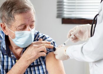 اللقاحات لكبار السن