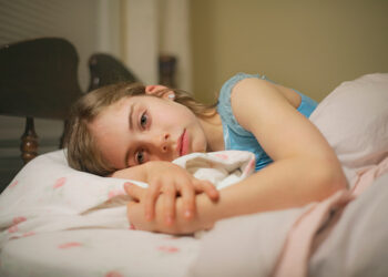 صعوبة النوم لدى الاطفال والمراهقين