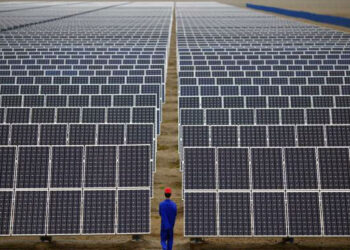محطة بنبان مهندس بمحطة بنبان للطاقة الشمسية: المحطة ستولد 20% من الطاقة المتجددة بمصر