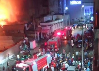 FB IMG 1661805900501 النيران اشتعلت في التلفزيون.. طفل يقفز من الطابق الخامس في الإسكندرية
