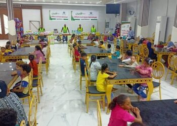 FB IMG 1663593387245 توزيع شنط وأدوات مدرسية بالمجان على 200 طالب يتيم بالمنيا