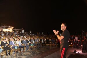 IMG 20220923 WA0003 مصطفى قمر يحتفل مع 4 آلاف مشاهد بحراوي بعيد ميلاده