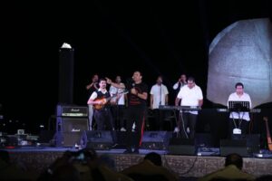 IMG 20220923 WA0009 مصطفى قمر يحتفل مع 4 آلاف مشاهد بحراوي بعيد ميلاده