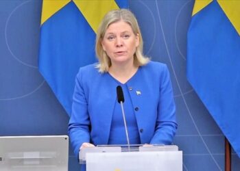 czoxMTM6Imh0dHBzOi8vY2RudXBsb2Fkcy5hYS5jb20udHIvdXBsb2Fkcy9Db250ZW50cy8yMDIyLzA2LzEzL3RodW1ic19iX2NfNDgxYzE1M2I2NTA5MGEyOWQyZmJmOTEyZjQ5ZDUzYjQuanBnP3Y9MTc1OTEzIjs بسبب هزيمة اليسار.. رئيسة وزراء السويد تستقيل من منصبها