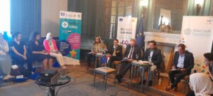٢٠٢٢٠٩١٤ ١٥٥٧٥٦ سفير الاتحاد الأوروبي يلتقي شباب الإسكندرية لمناقشة قضايا المناخ والتعليم