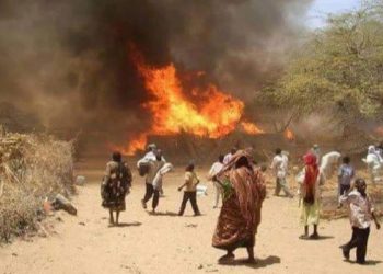 85 224301 sudan tribal clashes geneina 700x400 قتلى ونهب ممتلكات وحرق منازل في اشتباكات قبلية بالسودان