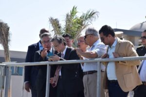 السفير الياباني بالقاهرة يزور محطة معالجة مياه بحر البقر