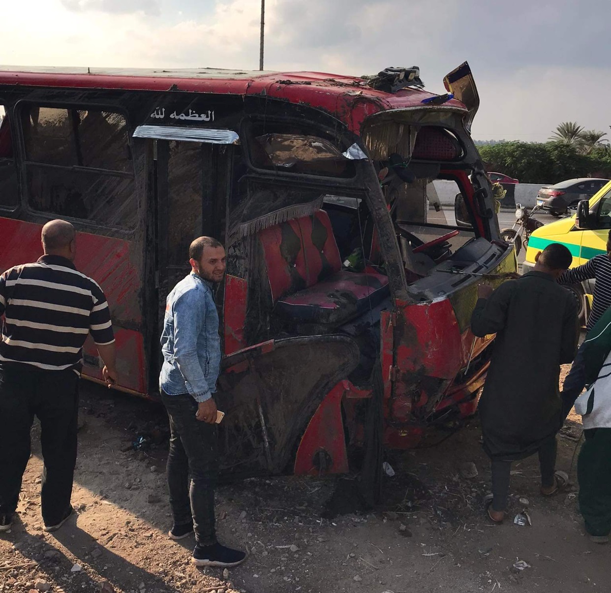 جنازة مهيبة لـ 5 ضحايا لحادث « حافلة المنصورة »