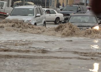 أمطار غزيرة ومصرع شخصين.. إمارة مكة المكرمة في حالة تأهب