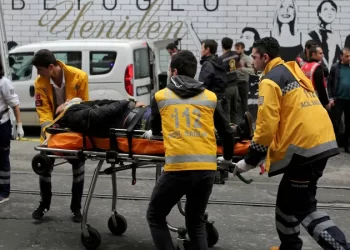 هجوم انتحاري يخلف عشرات القتلى والجرحى في اسطنبول