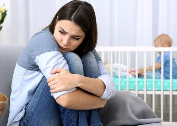 اكتئاب بعد الولادة