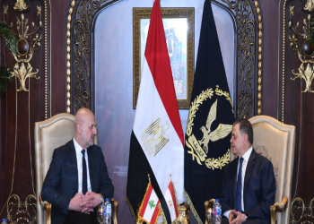 وزير الداخلية يستقبل نظيره اللبنانى لتعزيز التعاون المشترك