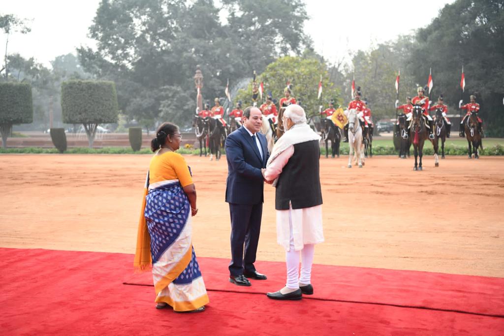 IMG 20230125 WA0035 الرئيس السيسي في الهند| استقبال تاريخي بساحة القصر الرئاسي (صور)
