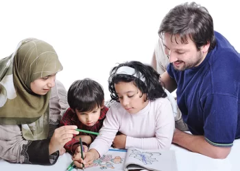 الأسرة المسلمة 0 مرصد الأزهر: استقرار الأسرة يحمي الأبناء من التطرف