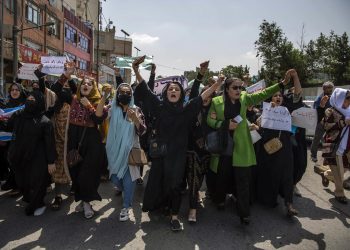 أفغانيات يطلقن حركة ثورة نسائية لرفع الظلم عن المرأة