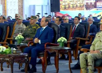 Capture 43 بث مباشر.. الرئيس السيسي يتفقد اصطفاف معدات تنمية وإعمار سيناء