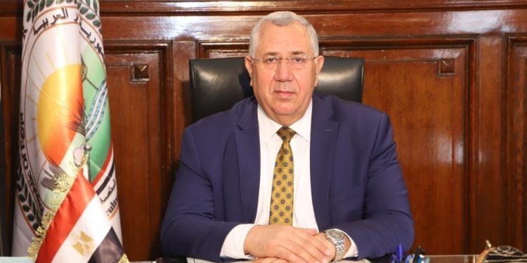 وزير الزراعة السيد القصيري الزراعة توضح حجم الاستثمارات التي تمت في منطقة سيناء