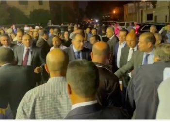 Capture 38 رئيس الحكومة يصل عزاء شقيق مصطفى بكري بميدان التحرير