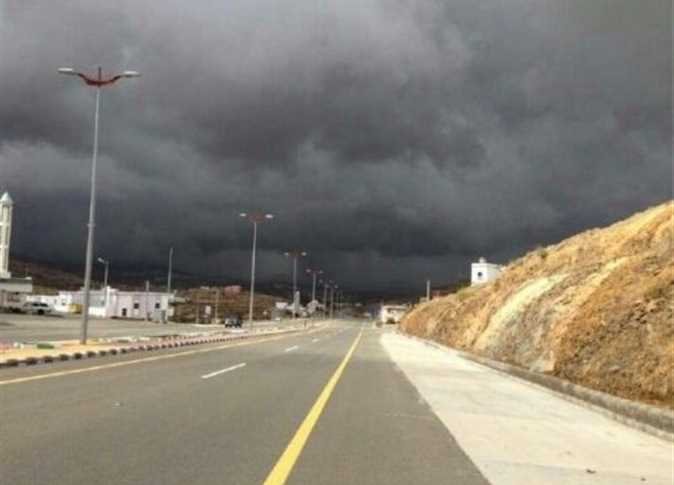 الطقس السيئ يمتد إلي السعودية وتحذيرات عاجلة في مكة و المدينة