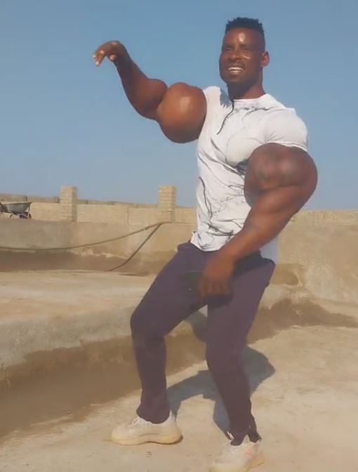 Capture 29 عودة شمشون الجبار.. فيديو لرجل مفتول العضلات يثير السخرية والجدل |فيديو