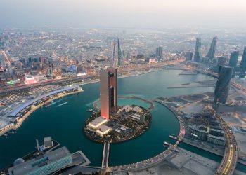 تسديد دفعات الإيجار في دبي