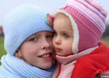10 نصائح لحماية أطفالك من التقلبات الشتوية 10 نصائح لحماية أطفالك من التقلبات الشتوية