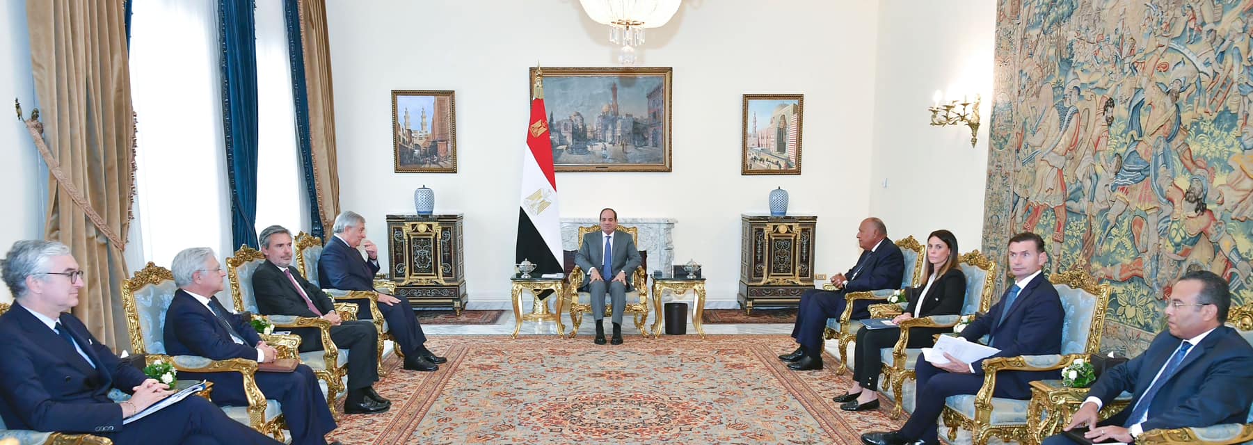 الرئيس لوفد إيطالي: مصر تكثف اتصالاتها لاحتواء التصعيد الفلسطيني الإسرائيلي
