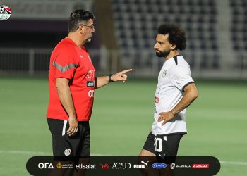 محمد صلاح و روي فيتوريا قناة مفتوحة تعلن نقل مباراة مصر و زامبيا الودية غدا الخميس