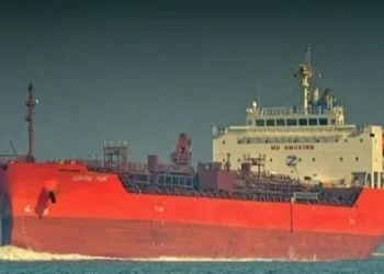 130 عاجل | الحوثيون يجبرون سفينة أمريكية تحمل نفط لإسرائيل على تغيير مسارها
