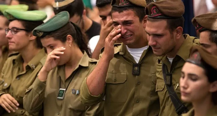 جيش الاحتلال الإسرائيلي يfd مات من الرعب بعد مقتل جنوده.. وفاة رقيب بلواء جفعاتي الإسرائيلي بسكتة قلبية