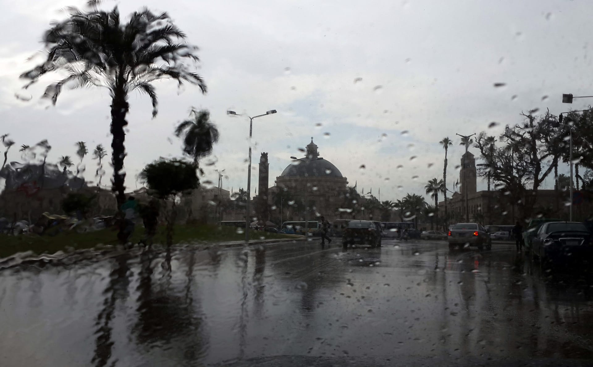 هل تصل عاصفة أسوان الترابية إلى القاهرة