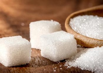 176 130949 eating sugar is worse for you during covid 19 700x400 استعدادا لشهر رمضان.. التموين تتعاقد علي  شراء ١٠٠ الف طن سكر خام من الخارج