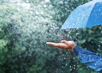 كيف تؤثر الأمطار علي الحالة المزاجبة