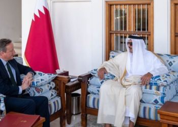 قطر  أمير قطر وكاميرون يبحثان وقف إطلاق النار في غزة