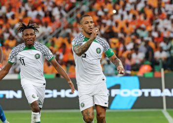 منتخب نيجيريا نيجيريا تهزم غينيا بيساو بنيران صديقة وتصعد لدور الـ16 بكأس الأمم الإفريقية
