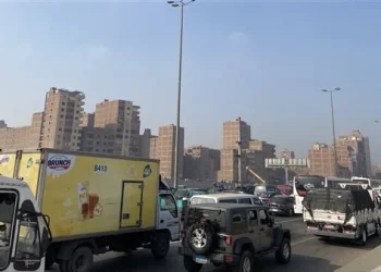 48 تكدس بالدائري والهرم والمريوطية.. حالة المرور اليوم بالقاهرة والجيزة