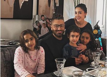 2 18 شاهد.. تامر حسني يتناول الإفطار في أول أيام رمضان مع طليقته وأولاده 