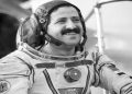 محمد فارس أول رائد فضاء سورى